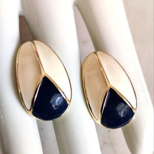 Vintage Modernist Trifari Earrings